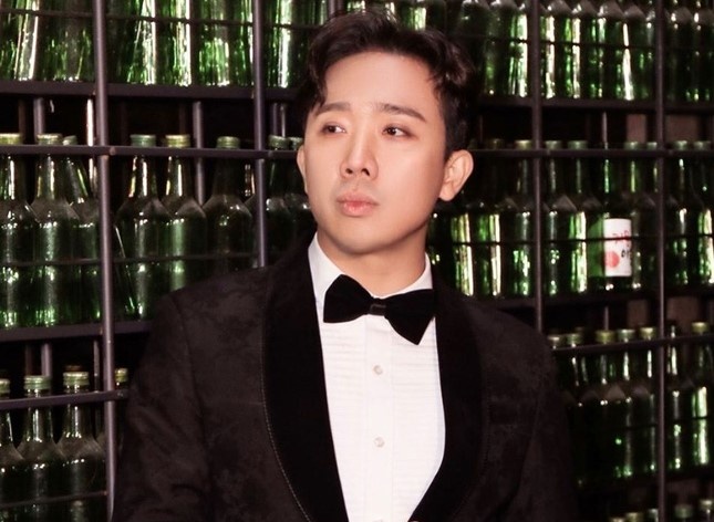 Loan tin Tran Thanh 'bay lac', nguoi dang co the bi xu ly ra sao? hinh anh