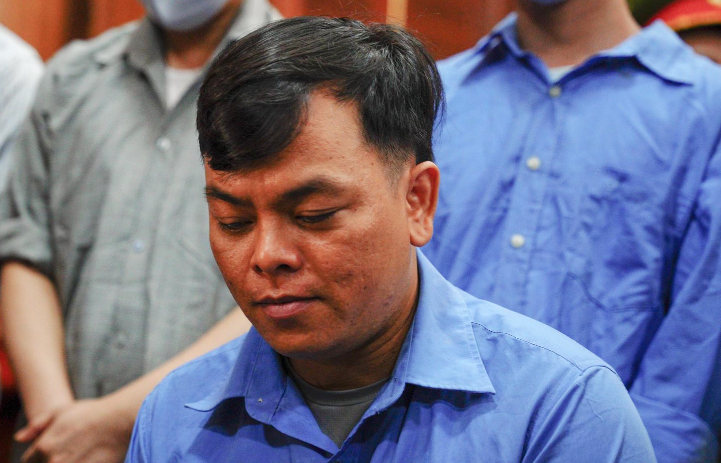 Nhan vien cua Phuc XO khai lam viec khong luong hinh anh