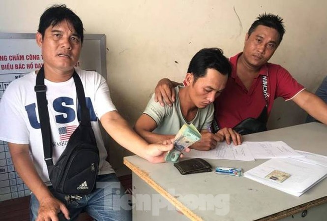 Bat giu ke dung clip nhay cam de tong tien thieu nu hinh anh