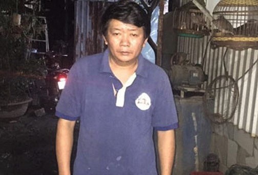vợ đương sự định nhảy lầu ảnh 1 vo duong su dinh nhay lau anh 1