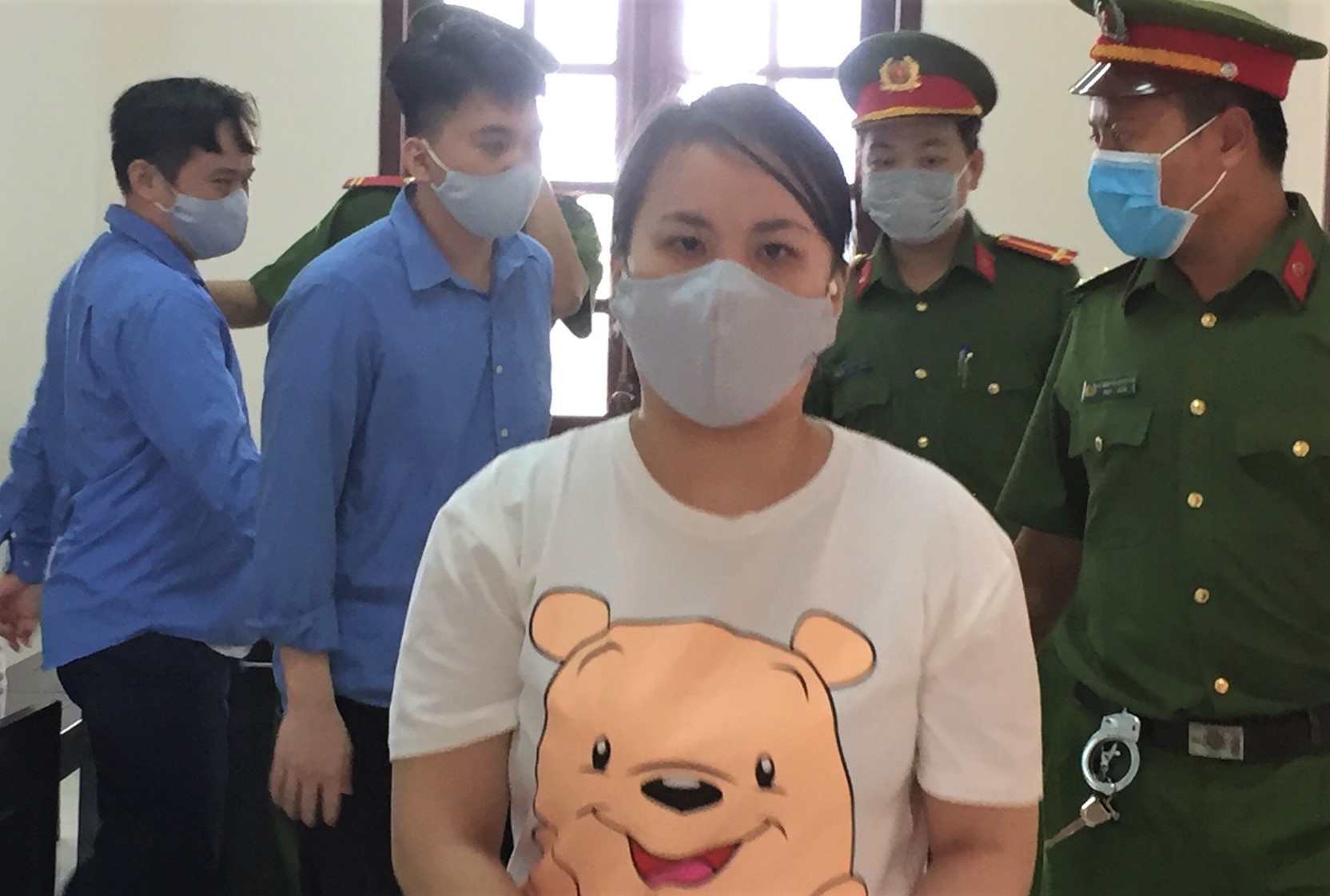 Tra tan thai phu, 3 bi cao hau toa hinh anh