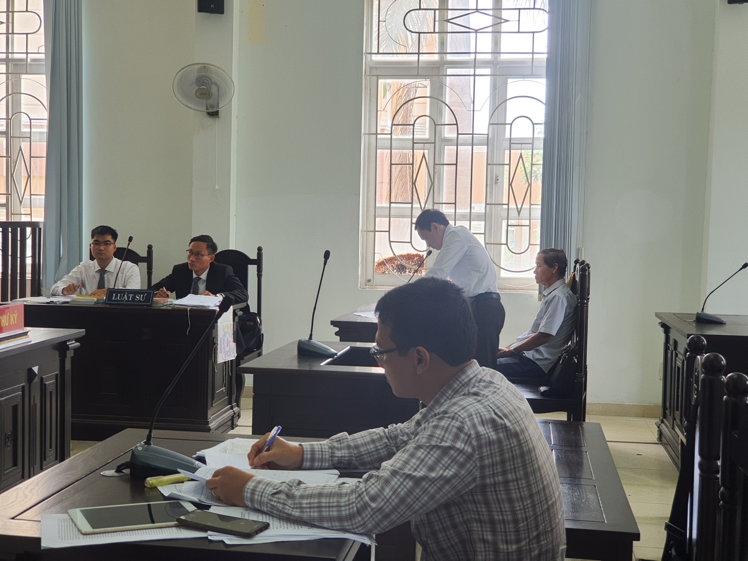 hành khách kiện nhà xe Phương Trang ảnh 1 hanh khach kien nha xe Phuong Trang anh 1