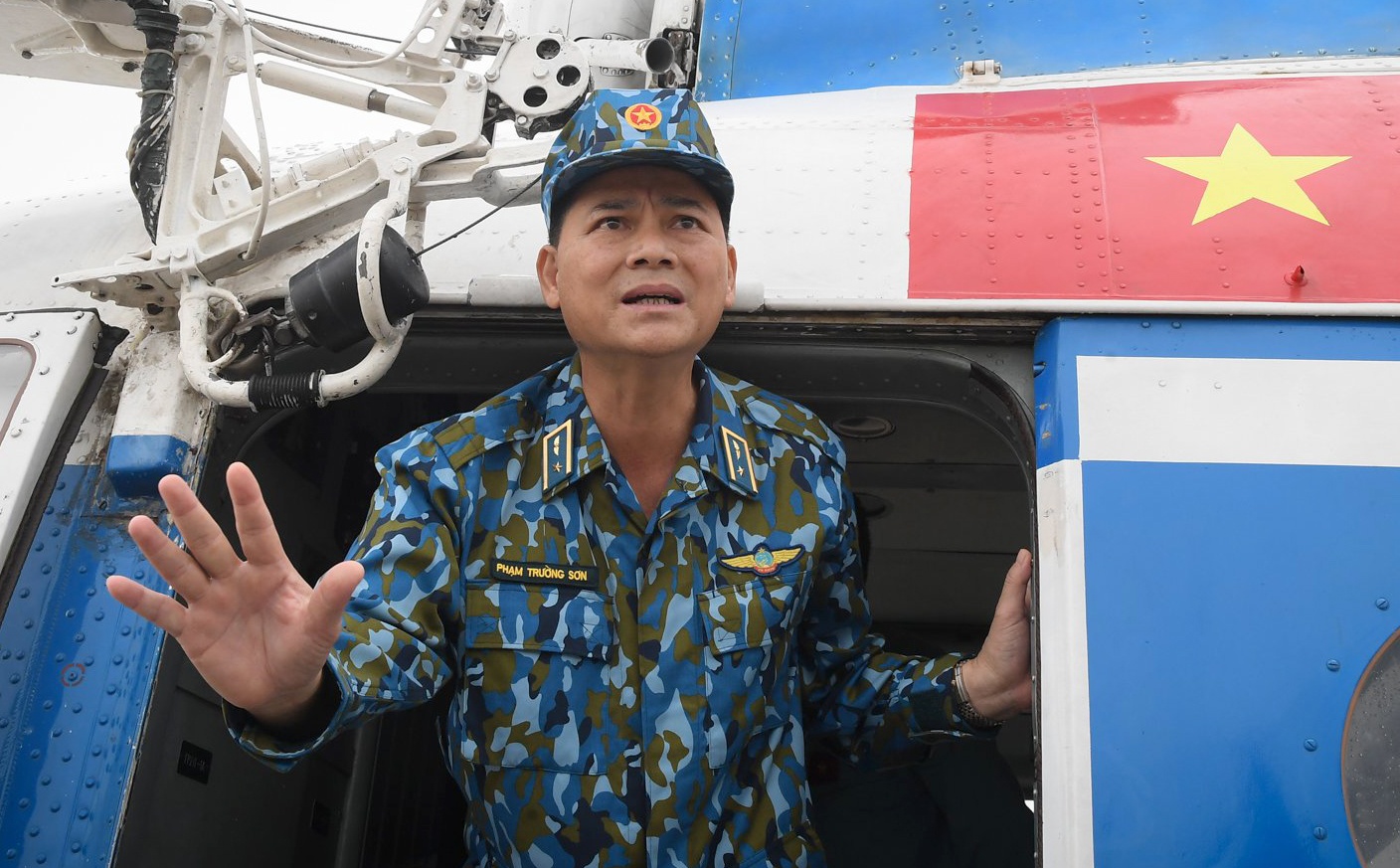 Tuong khong quan ke khoanh khac may bay tiep can Rao Trang hinh anh