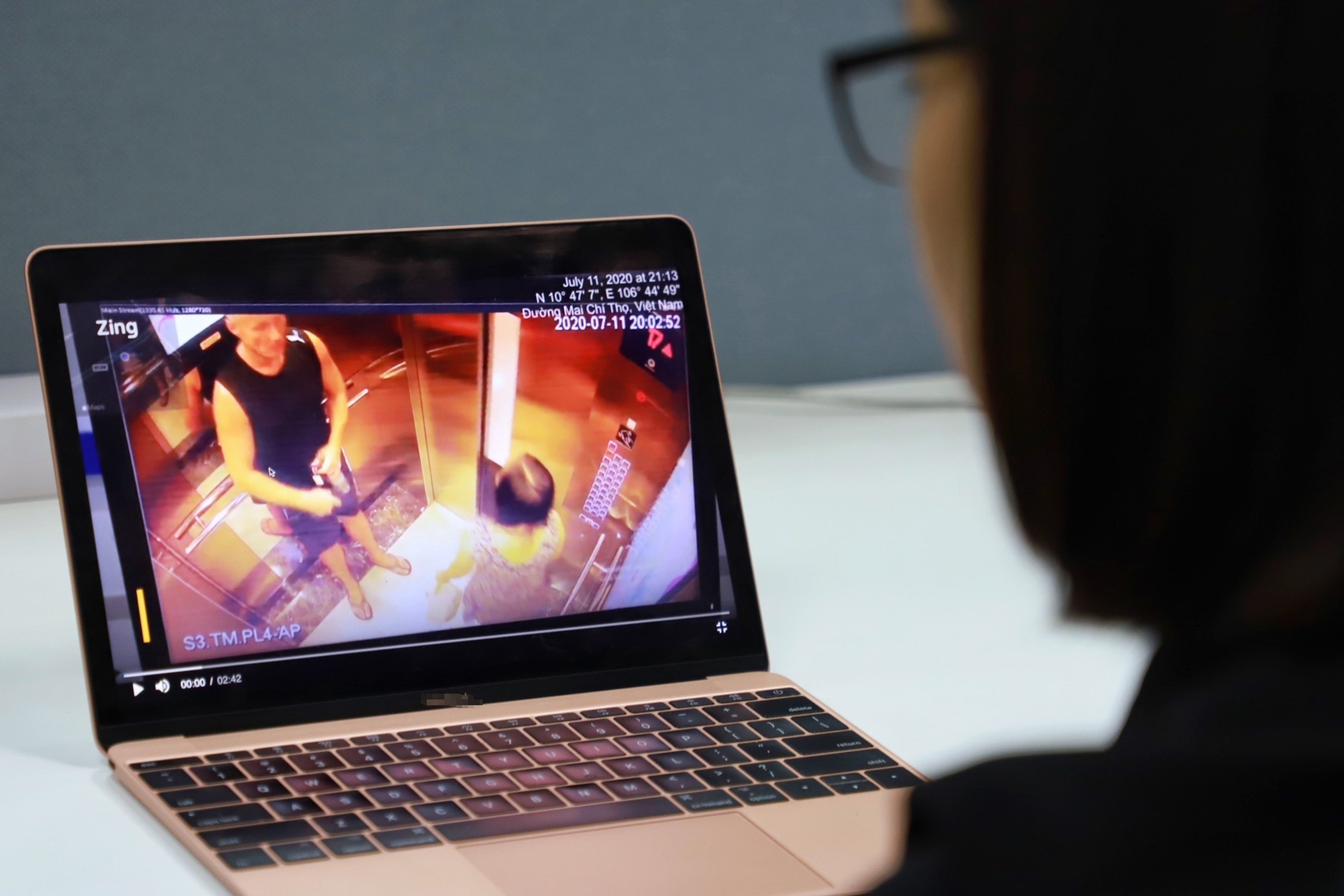 Phat ga vo mong phu nu 200.000 dong, lam sao du suc ran de? hinh anh