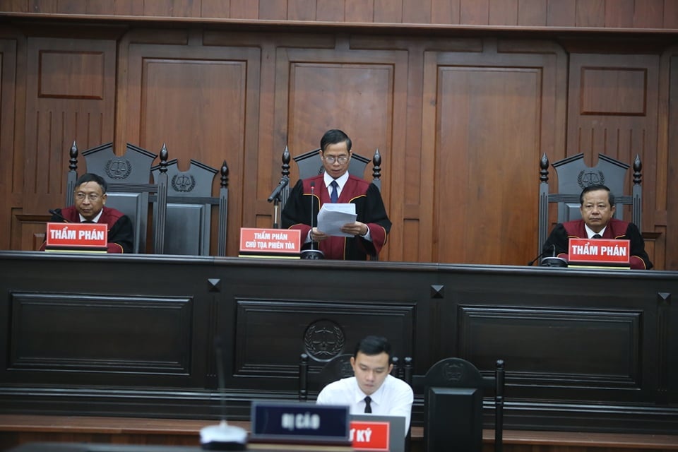 y an 3 nam tu voi tram be anh 2