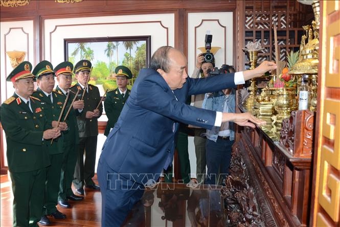 thu tuong nguyen xuan phuc chuc tet anh 1