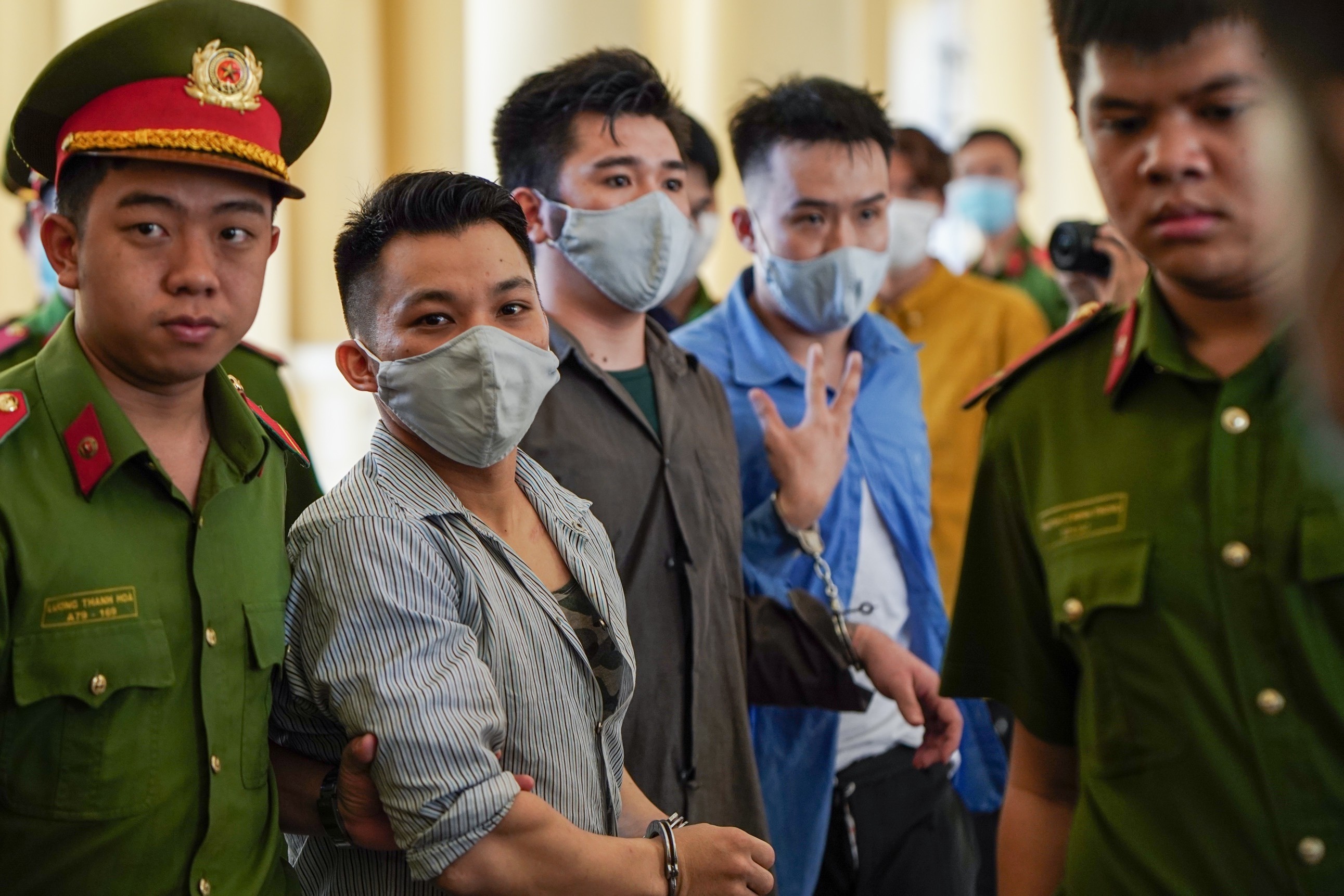 De nghi tang an voi 6 dong pham cua Tuan 'Khi' hinh anh