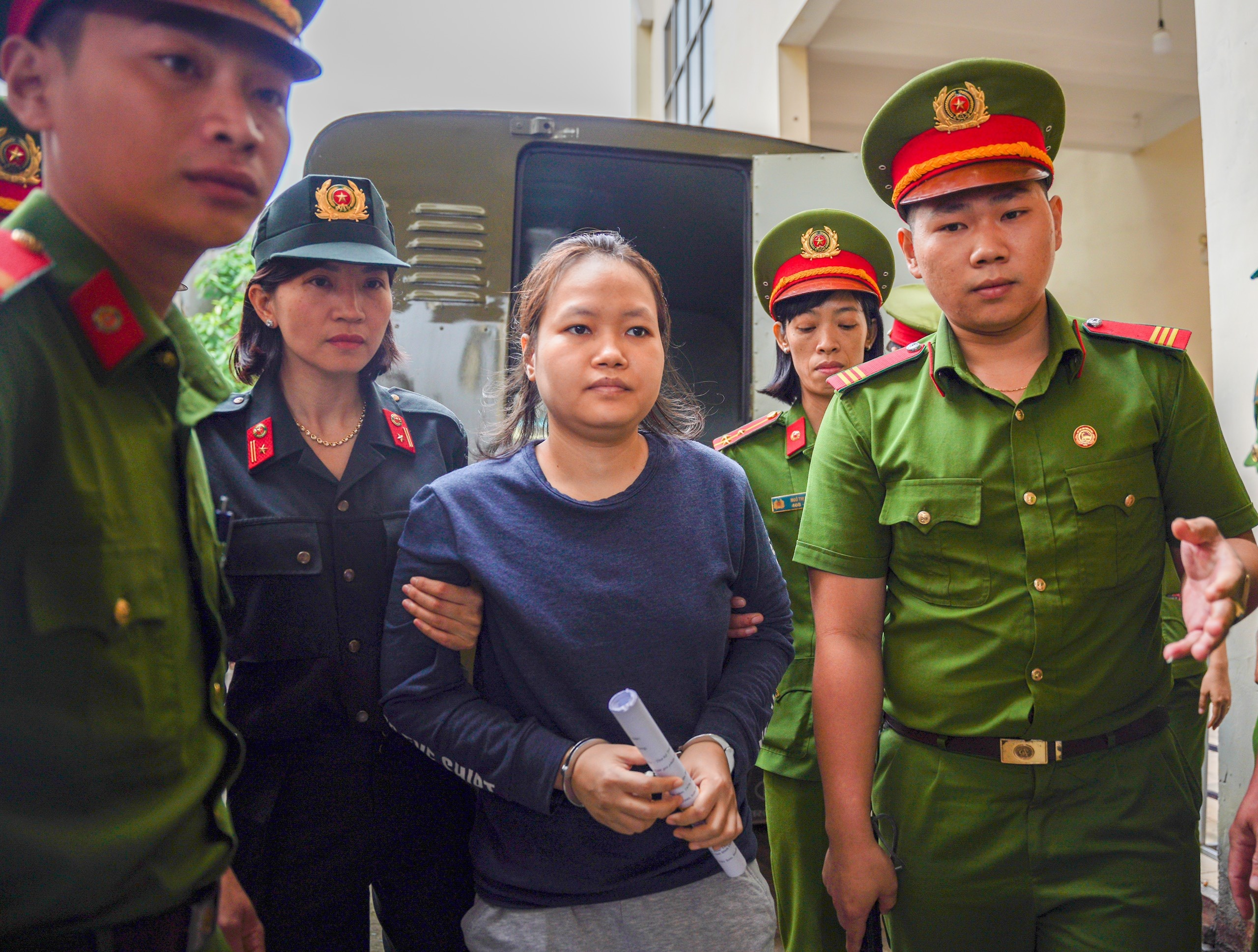 nhom giet nguoi giau xac be tong anh 1