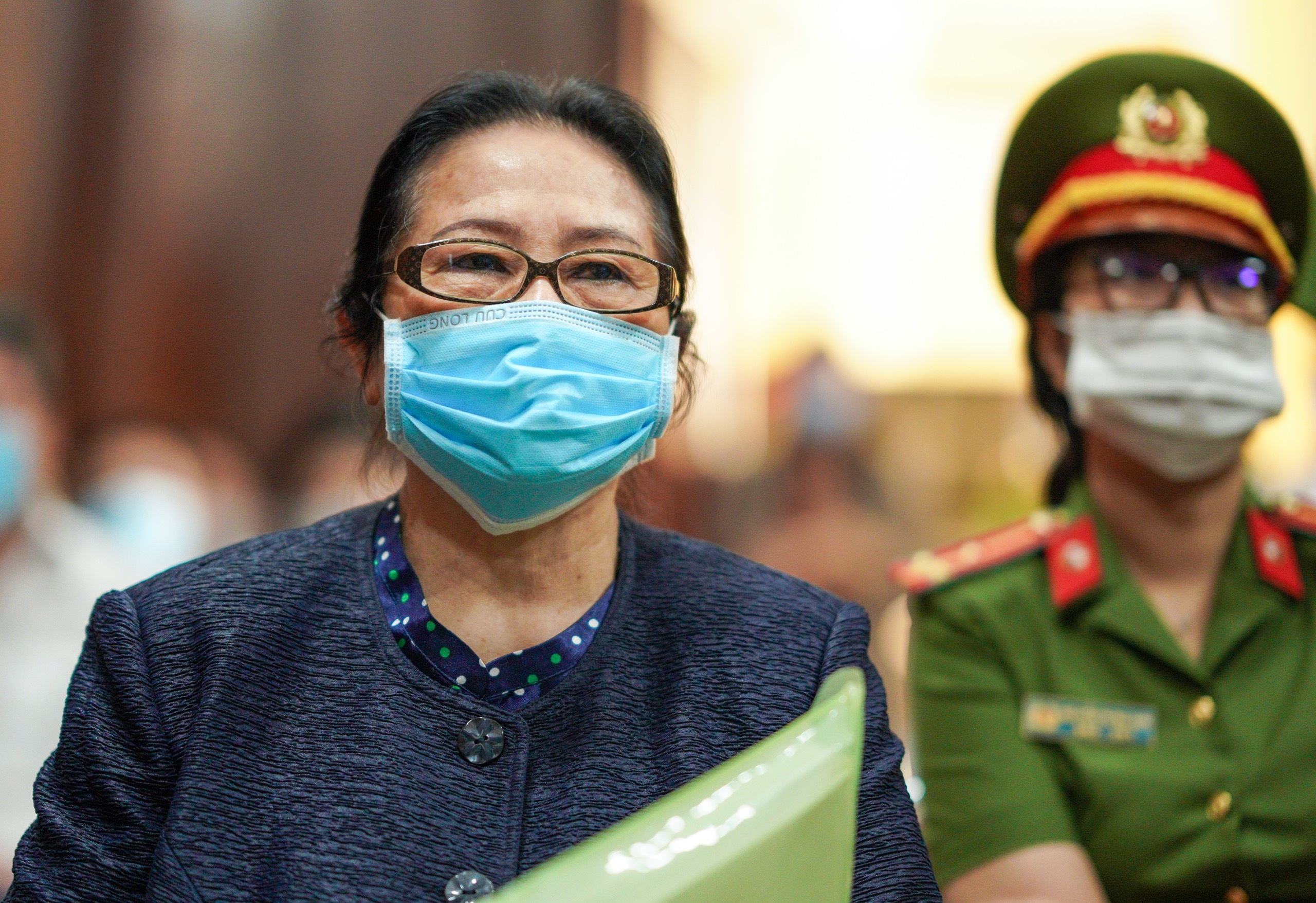 Ba Bach Diep khai di sinh nhat, phong cong chung noi bi cao co den ky hinh anh