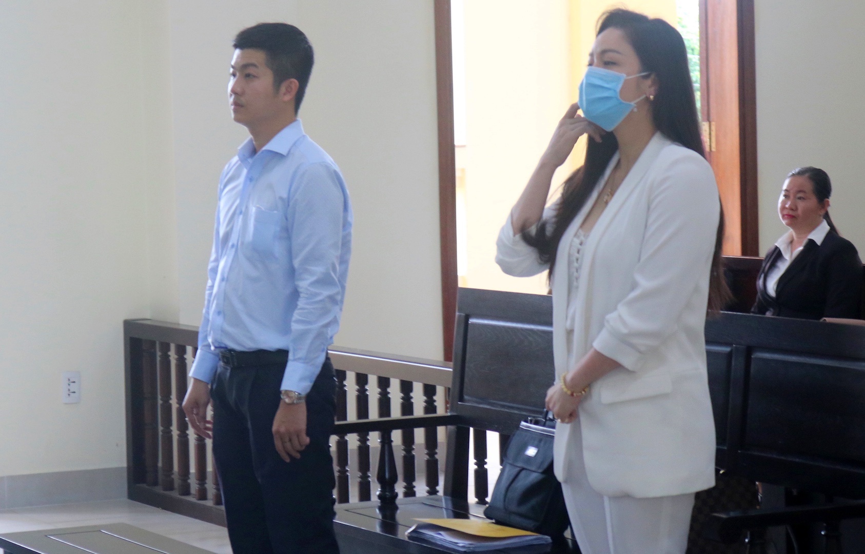 chong cu nhat kim anh khieu nai anh 1