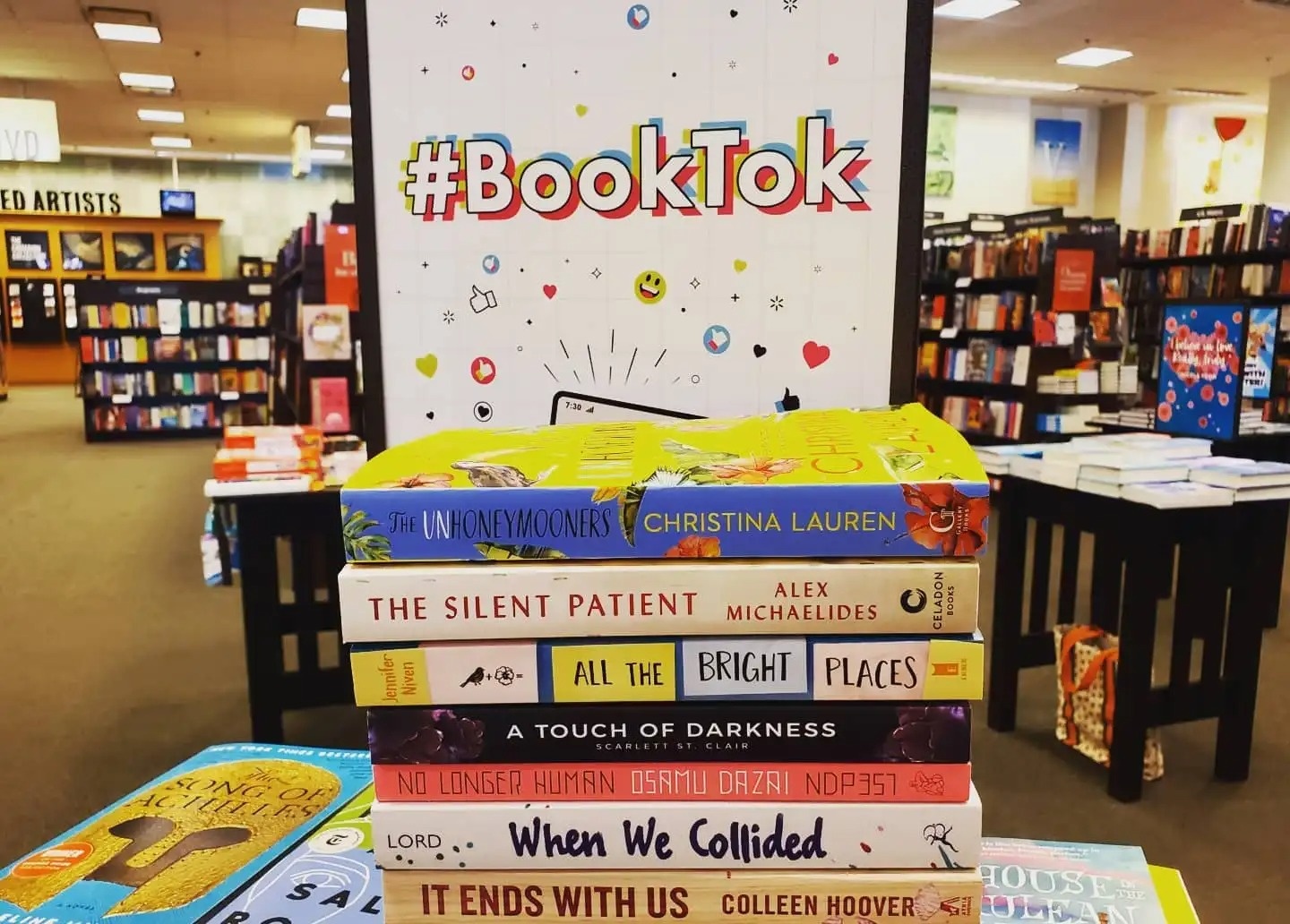 Nhung cau hoi cho trao luu BookTok hinh anh