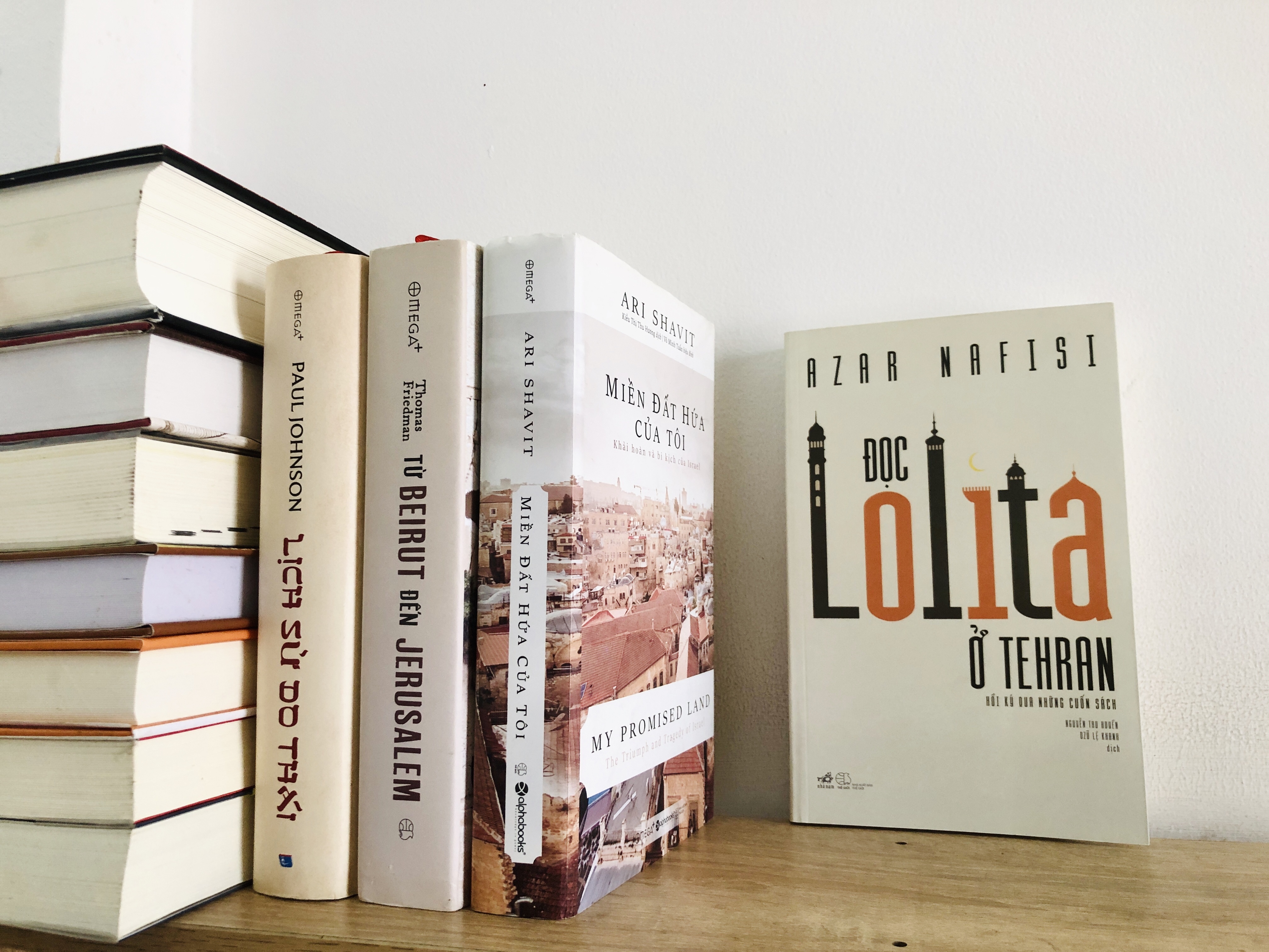 Nhu cau doc sach ve Trung Dong tang nhanh theo dong su kien hinh anh