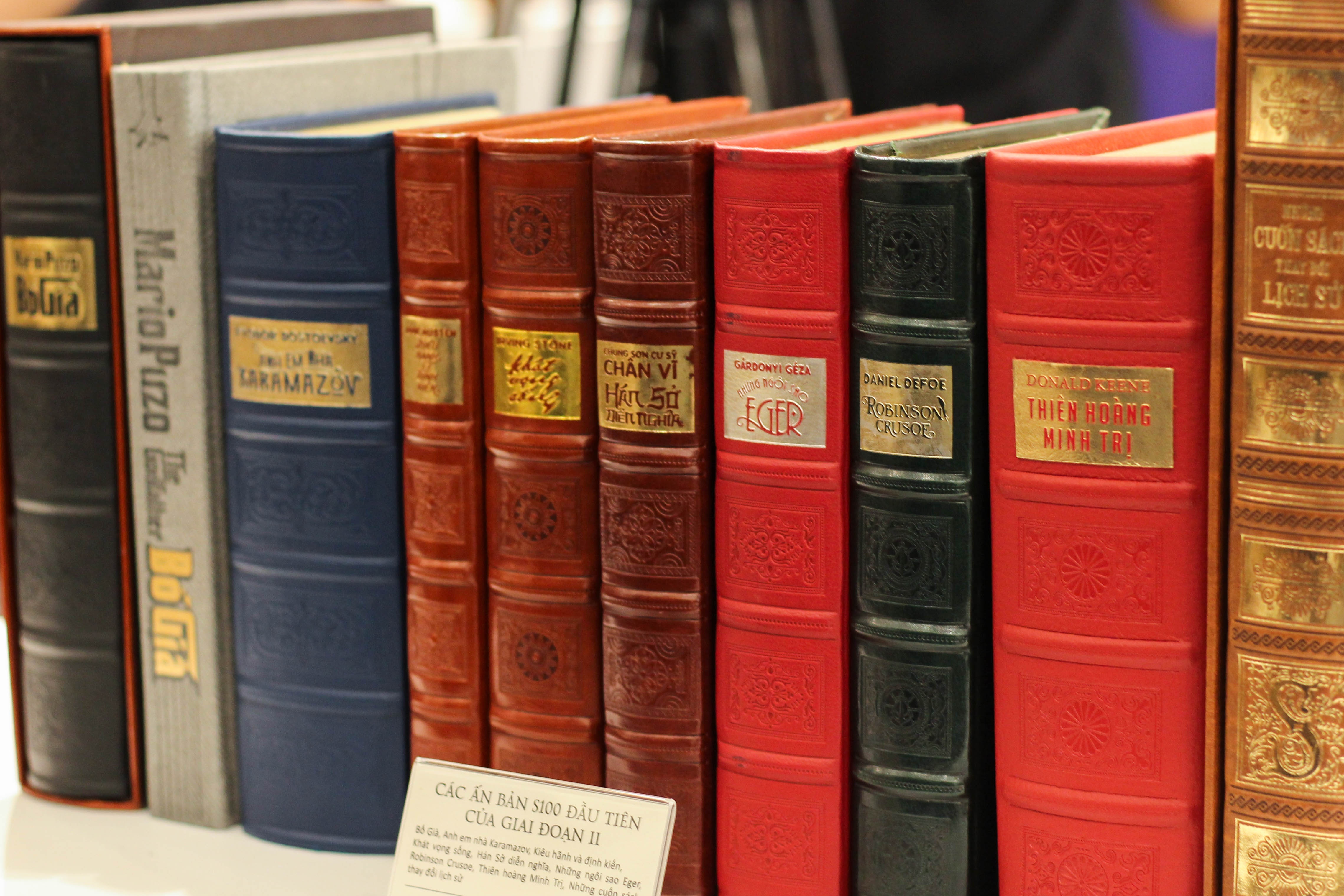 Muoi bay nam phat trien ky thuat lam sach thu cong Viet hinh anh