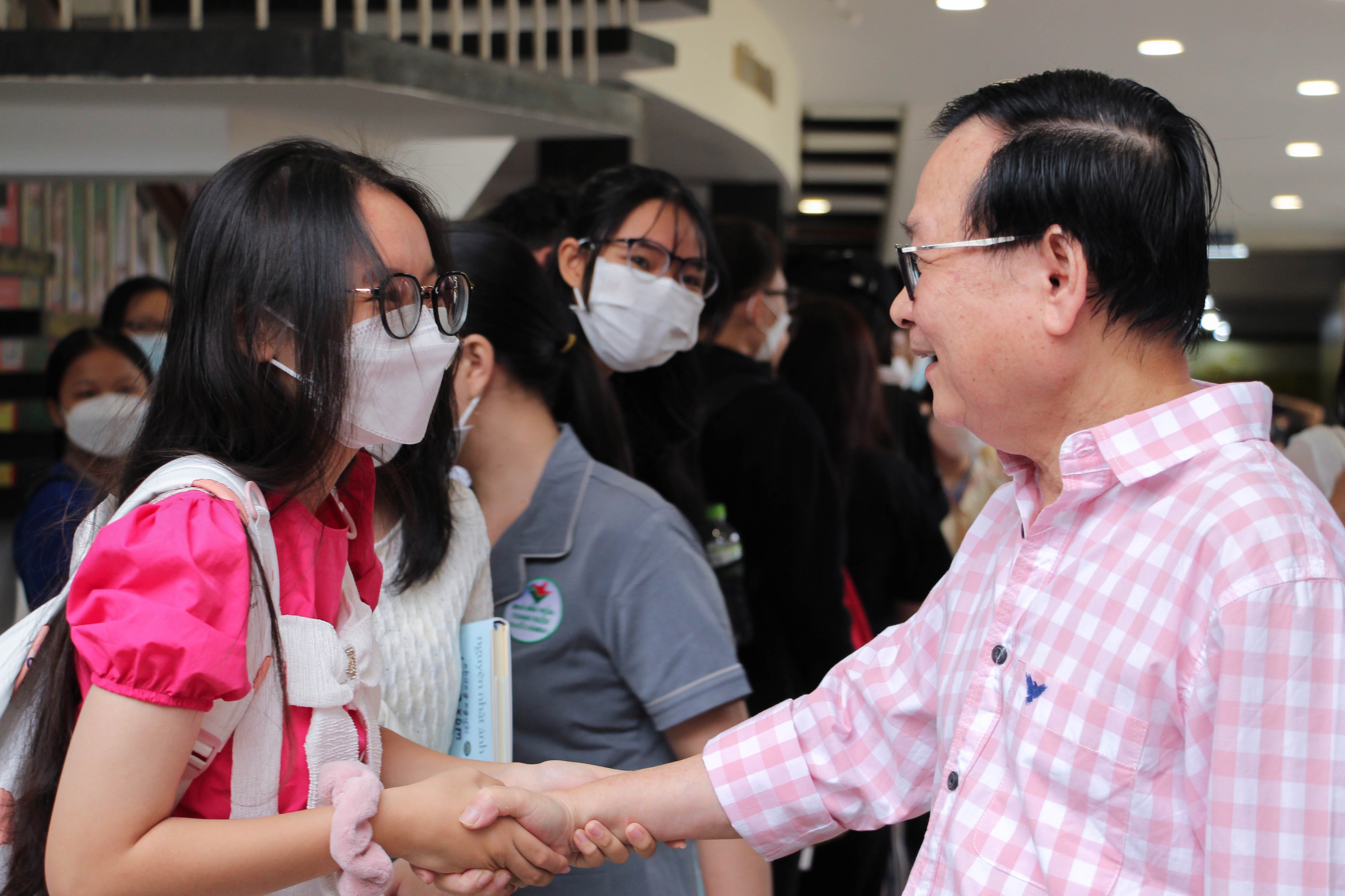 Nguyen Nhat Anh anh 4