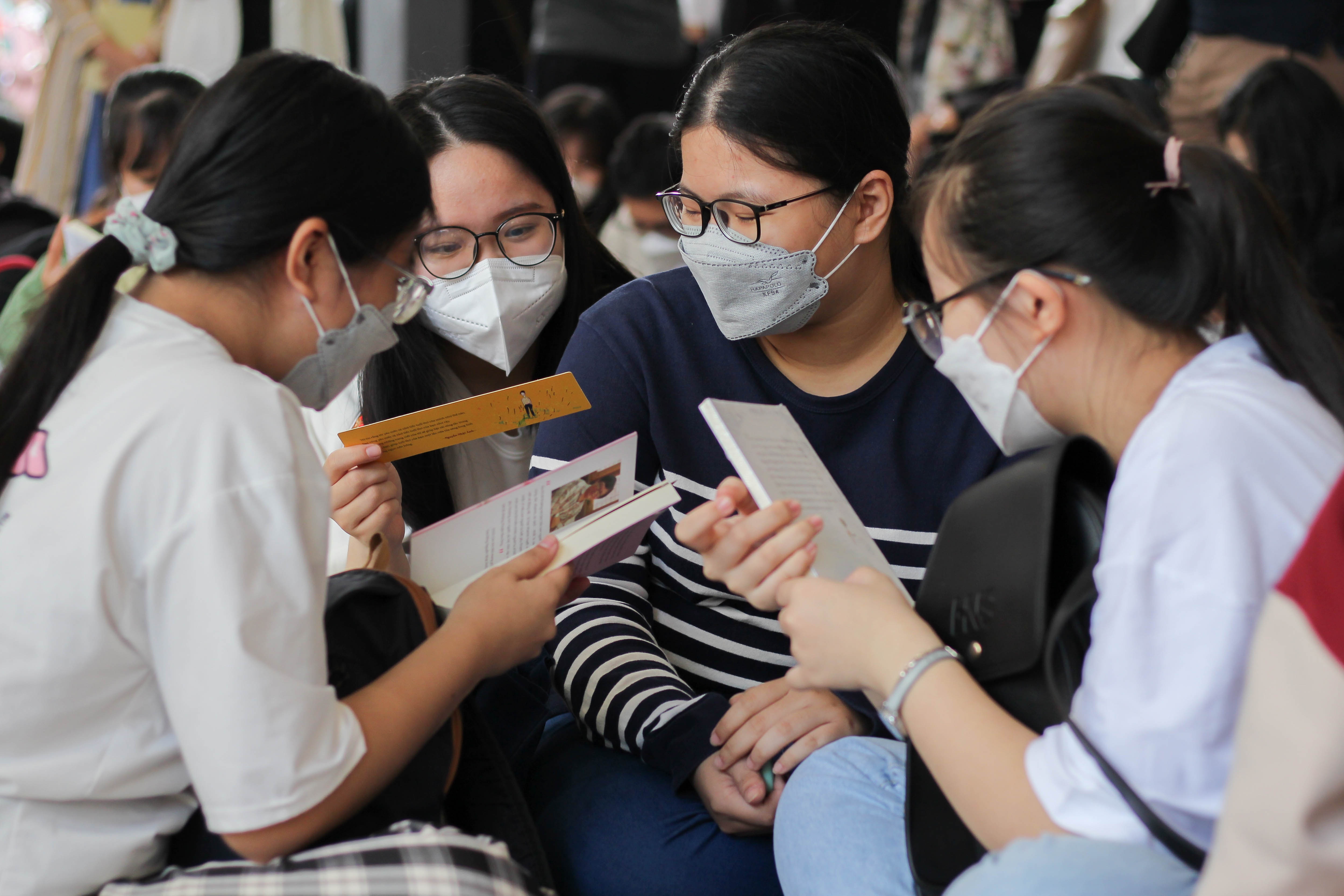 Nguyen Nhat Anh anh 10