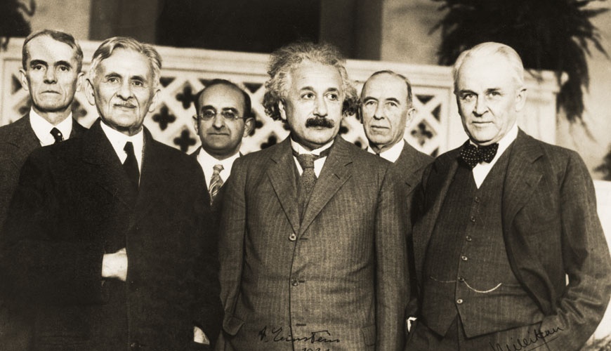 Ngoi truong duoc xem la thanh dia cua khoa hoc hinh anh