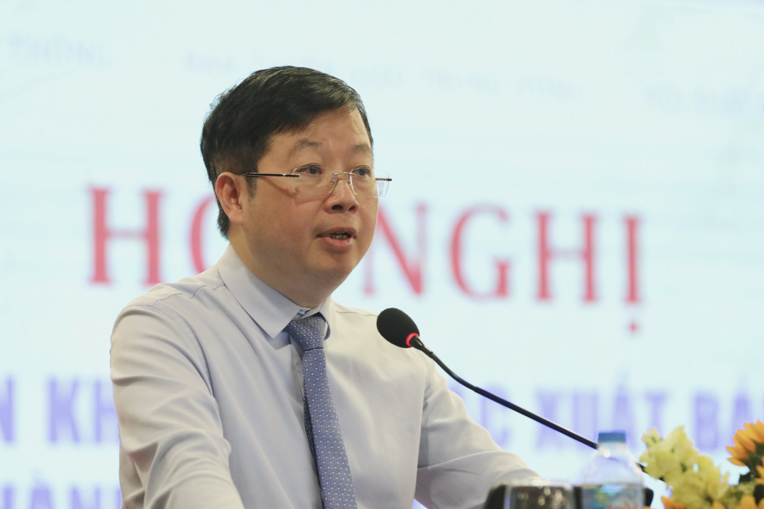 Nganh Xuat ban tang truong voi nhieu chi so an tuong hinh anh