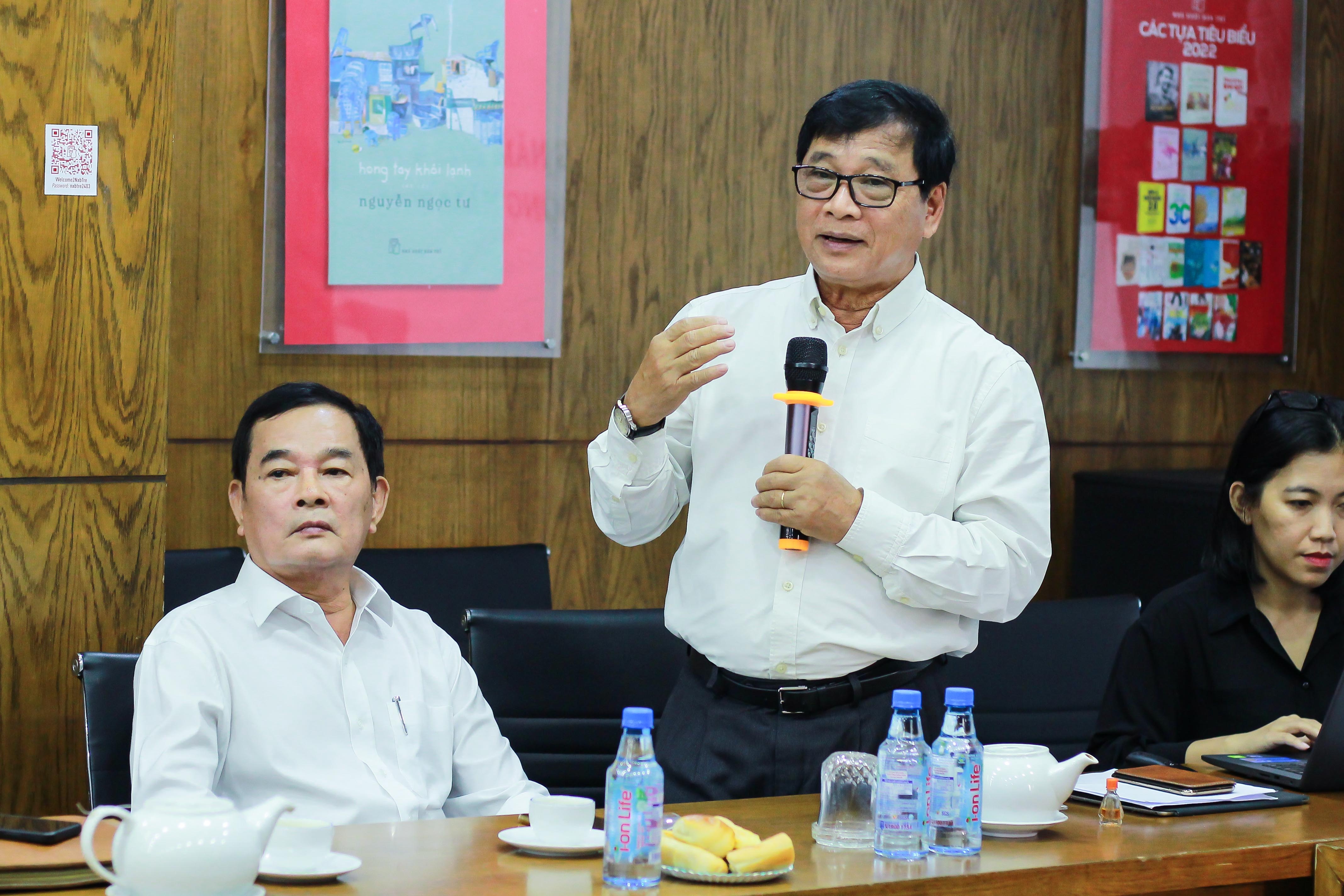 Duong sach TP.HCM anh 3