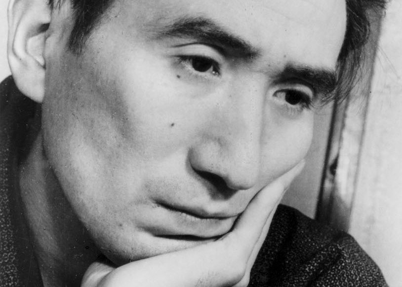 Nha van Dazai Osamu tro thanh de tai thu hut gioi tre hinh anh