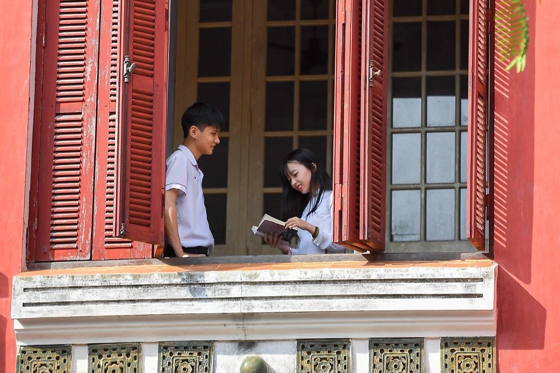 Hoat dong cho nguoi Hue dip Ngay Sach va Van hoa doc hinh anh