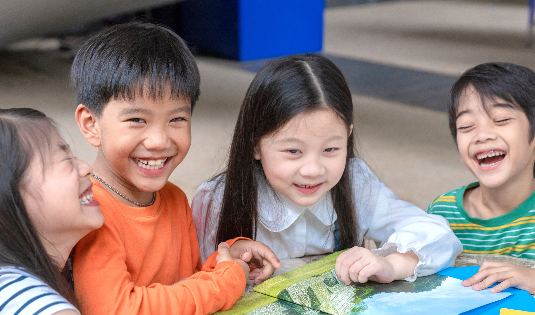 thoi quen doc cho tre anh 1