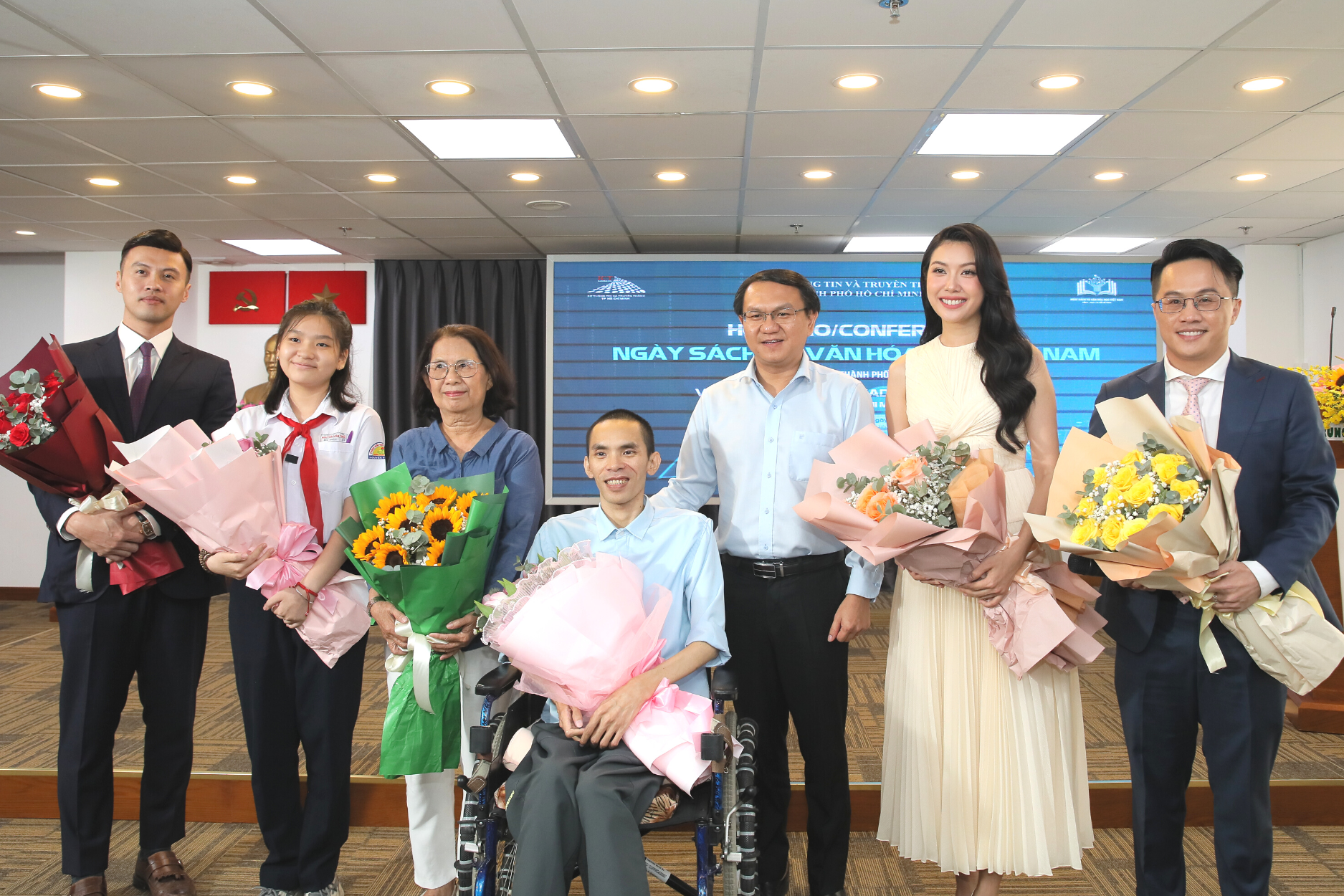 Ngay Sach Van hoa doc anh 3