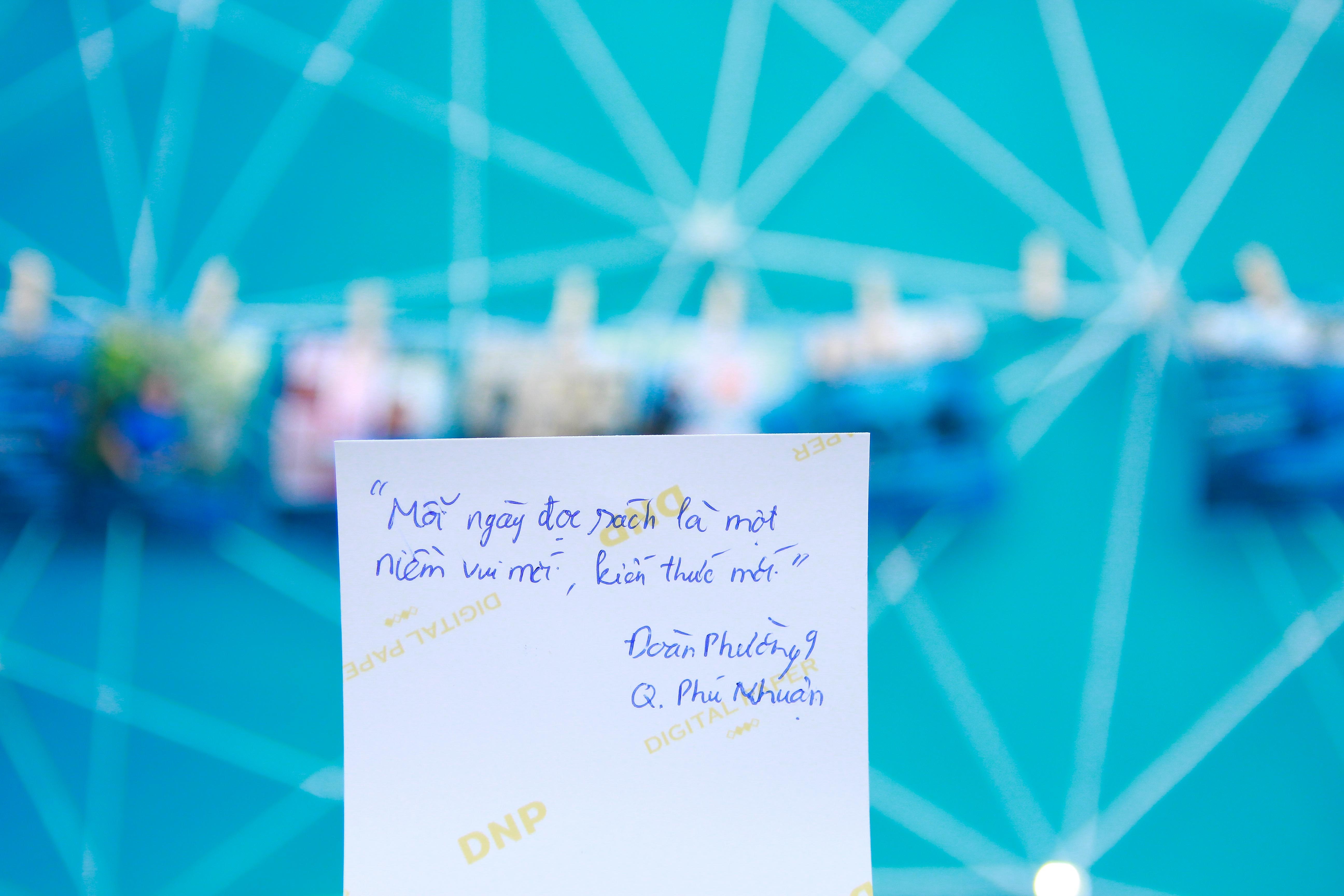 Hoi sach TP.HCM anh 9