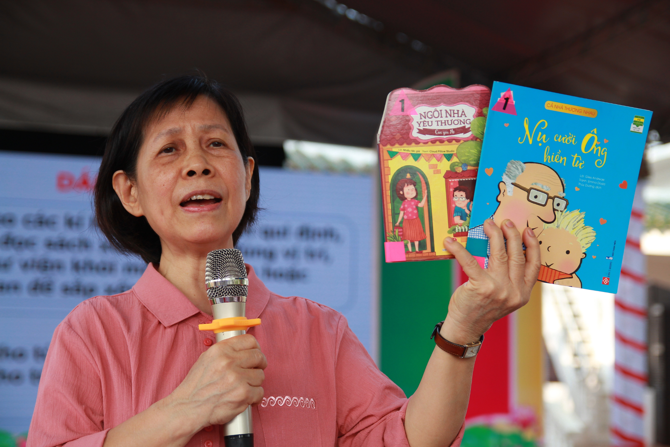 thoi quen doc cho tre anh 2