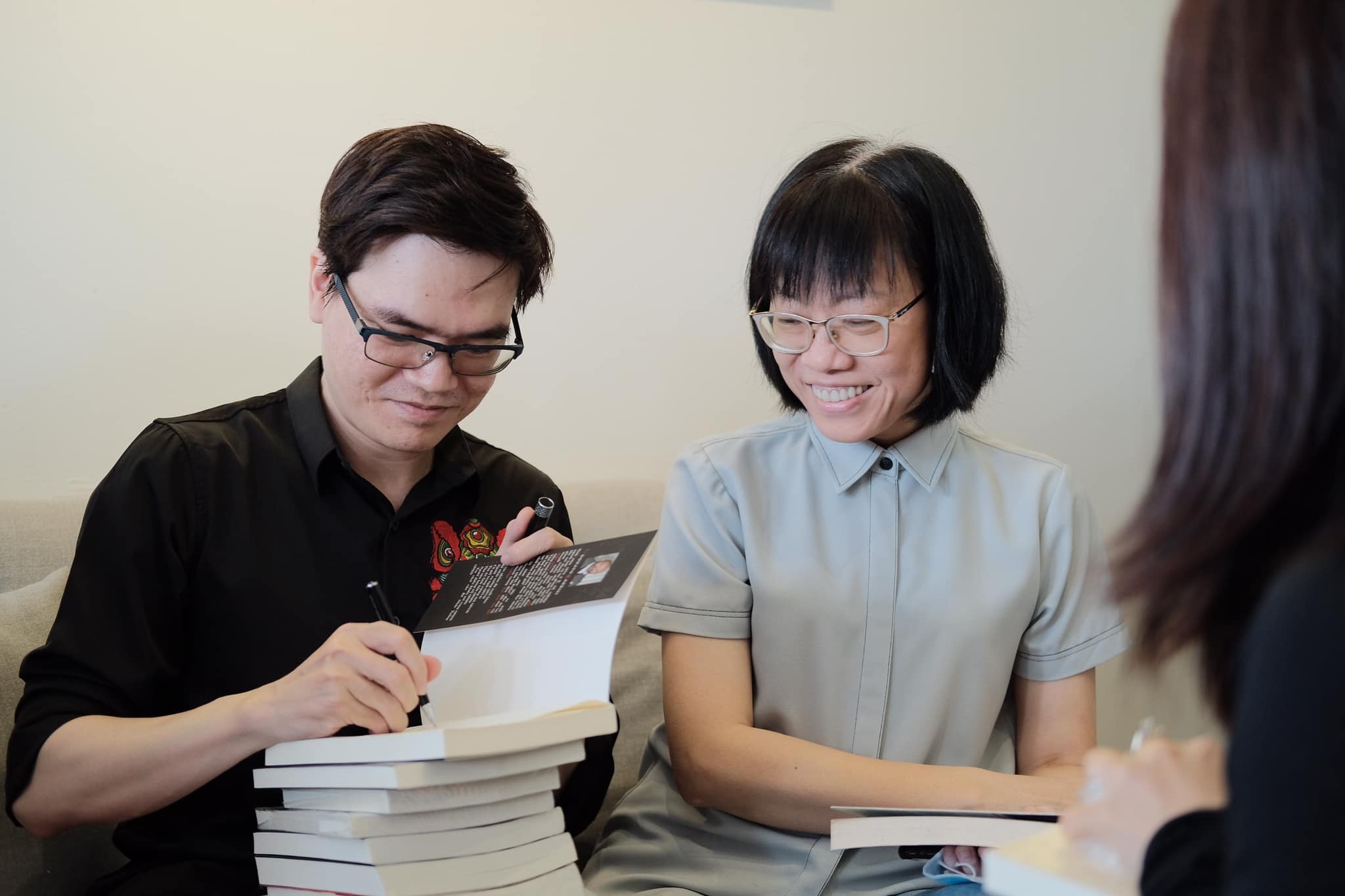 dich gia Hoang Anh anh 2