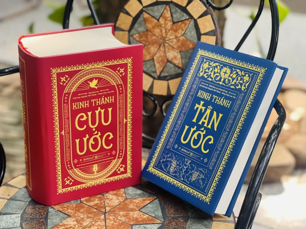 Kinh thanh - bo bach khoa toan thu ve nhan loai co dai hinh anh