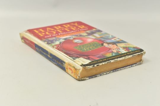 Cuon sach 'Harry Potter' quy hiem duoc ban dau gia hinh anh