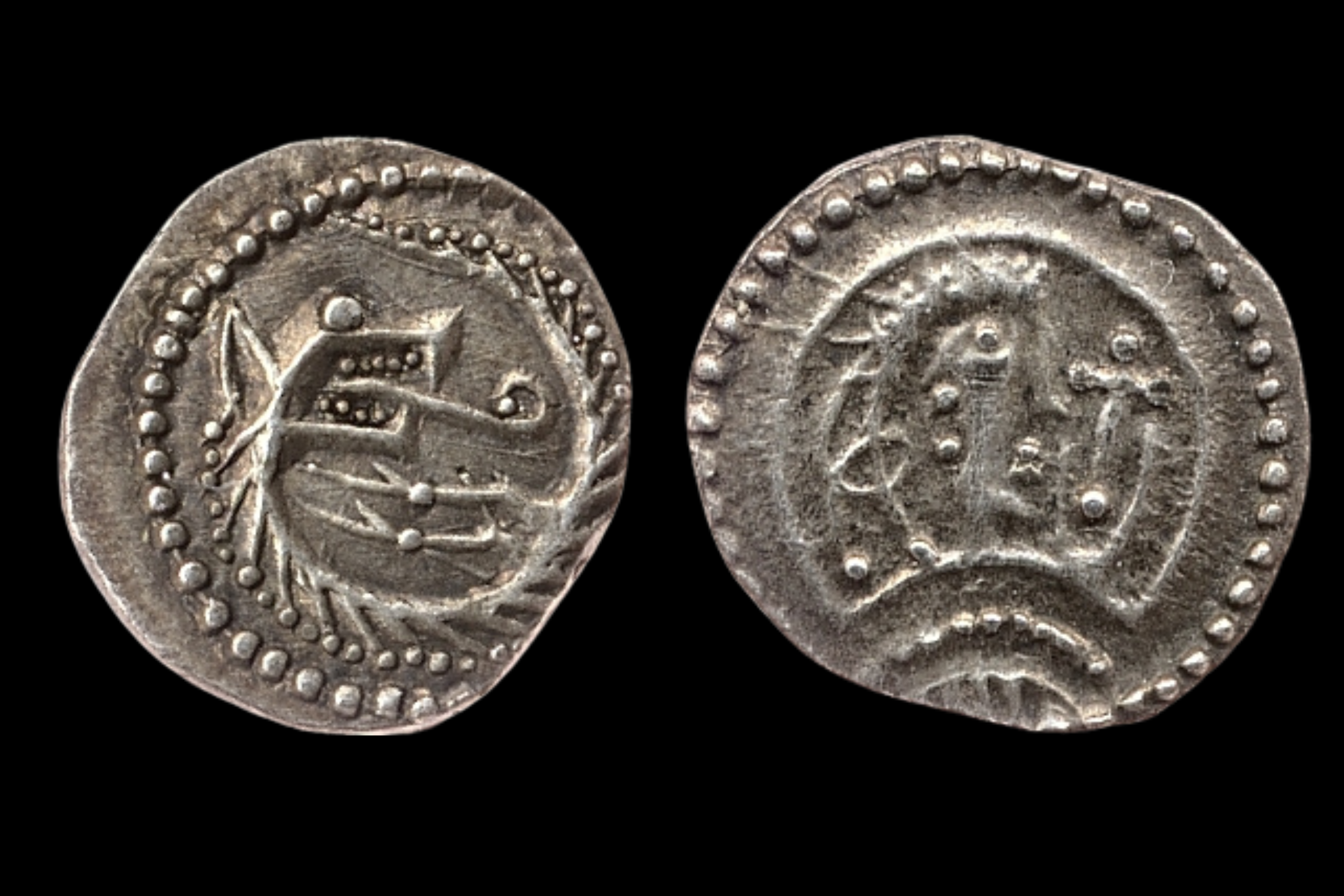 Khong phai vang, bac moi la dong tien duoc ua chuong thoi Trung co hinh anh