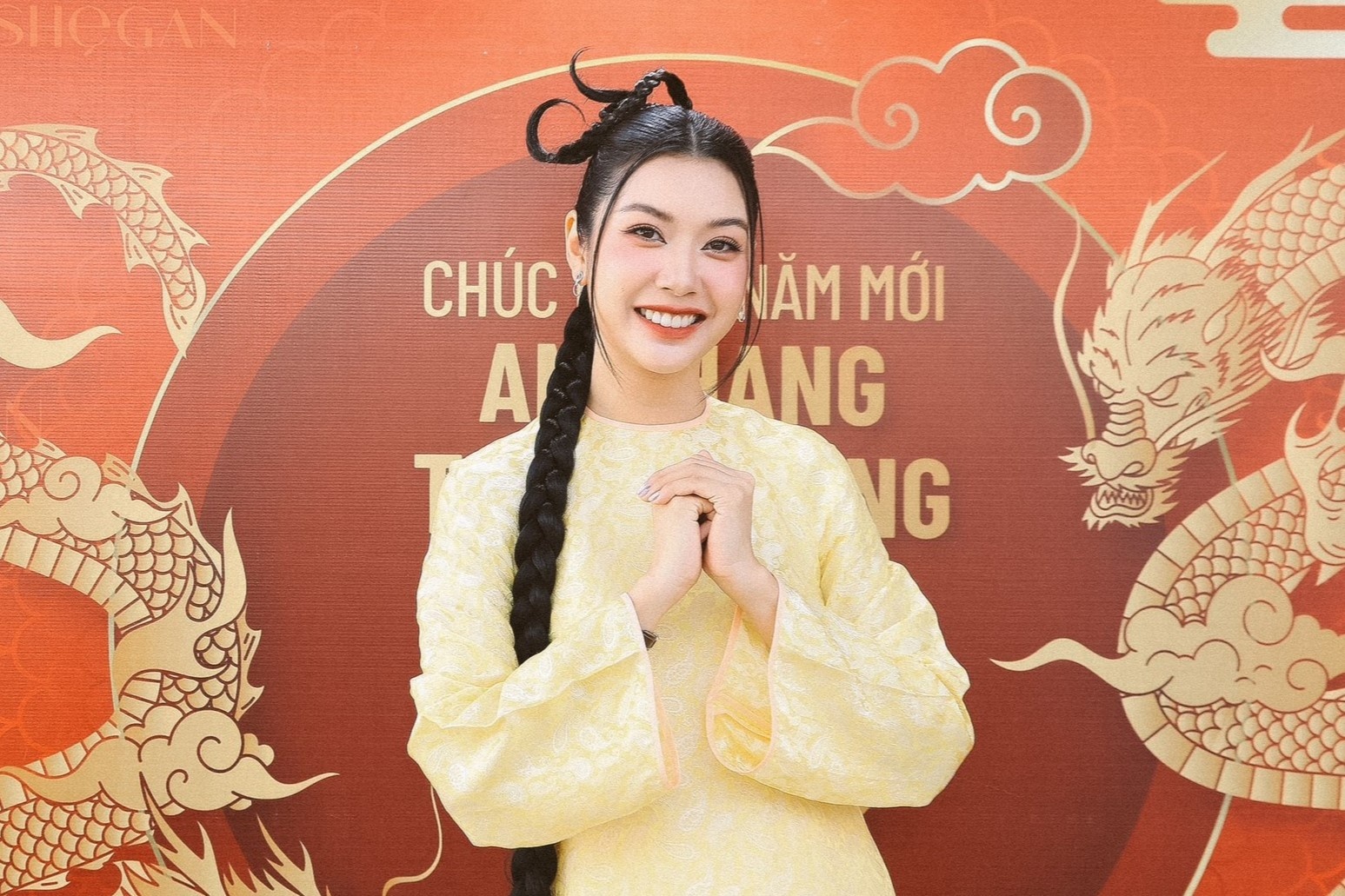 A hau Thuy Van: 'Tang sach quan trong o cai tam' hinh anh