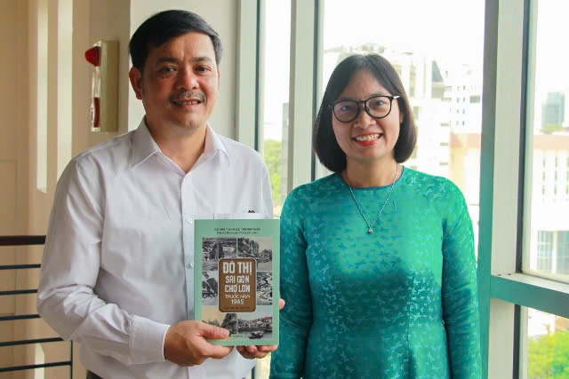 Hai nha nghien cuu tre doat giai thuong Tran Van Giau lan thu 12 hinh anh