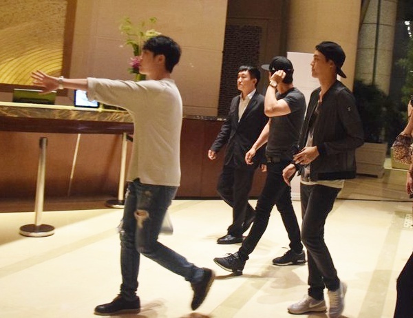 Song Seung Hun đến khách sạn ảnh 2 Song Seung Hun den khach san anh 2