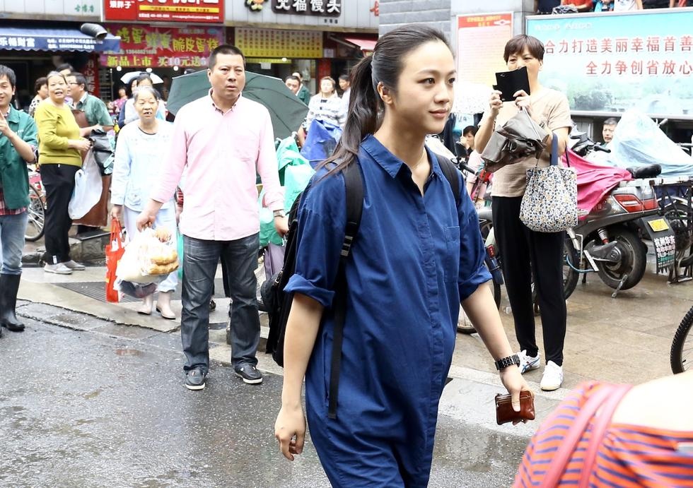 Thang Duy khoe bụng bầu ảnh 1 Thang Duy khoe bung bau anh 1