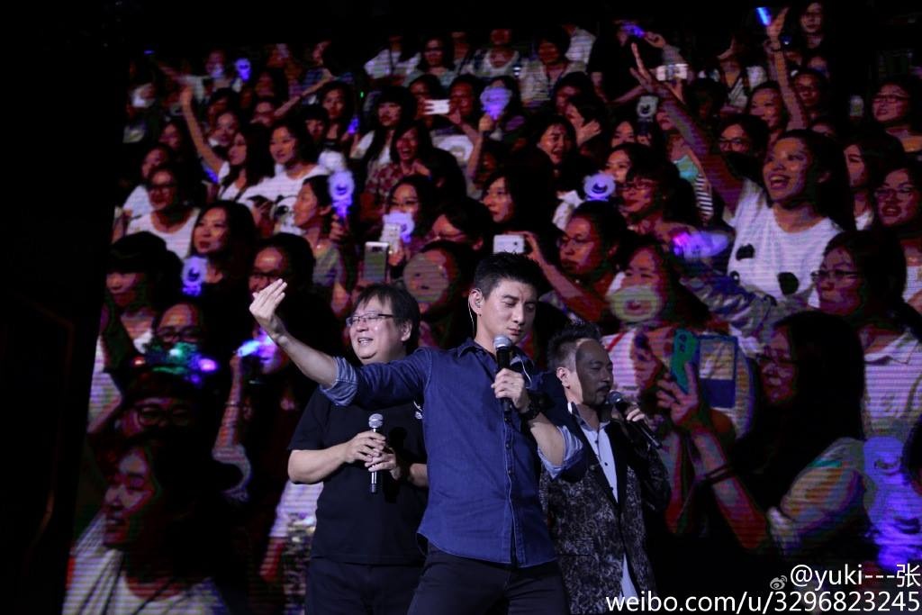 Dem nhac Ngo Ky Long anh 7