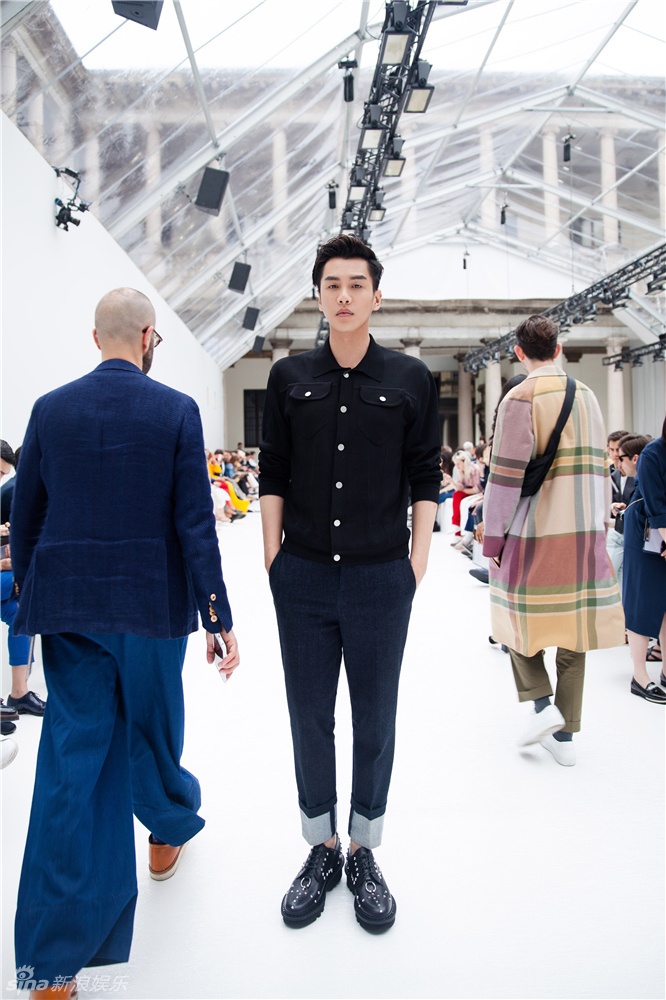 Sao nam tai Tuan le thoi trang anh 6