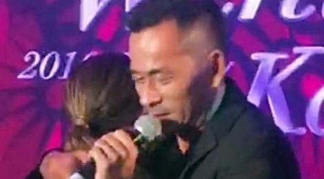 Sao nu TVB sap sinh con, ty phu song bac khoc om vo ca hinh anh