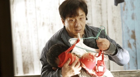 Thanh Long tham den muc phai dung do lot phu nu de chien dau hinh anh