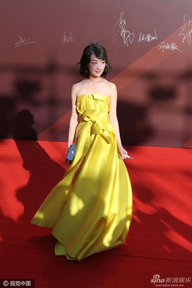 LH Hoa Bieu,  Lieu Nham,  Thanh Long anh 3