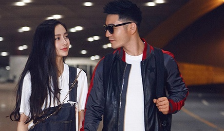 Angelababy va Huynh Hieu Minh tinh cam o san bay hinh anh