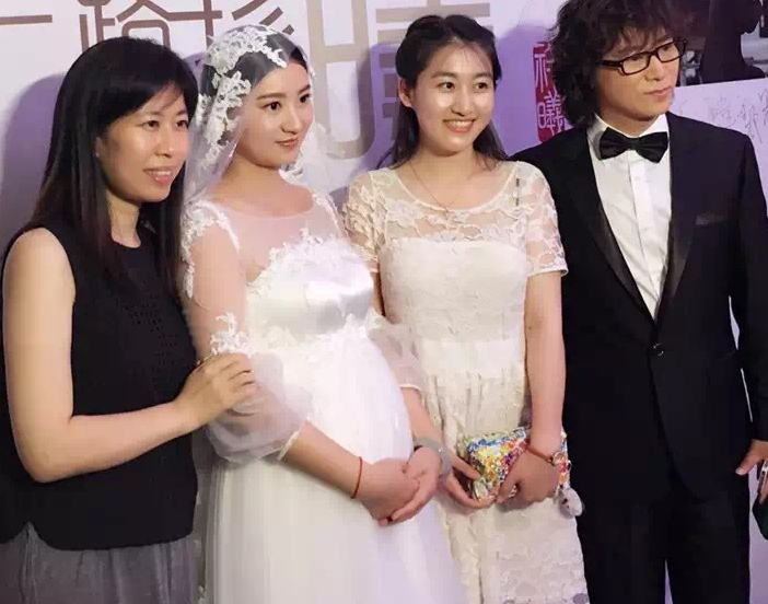 Dam cuoi sao Chan Hoan truyen anh 6