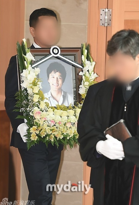 Kim Sung Min dam tang anh 1