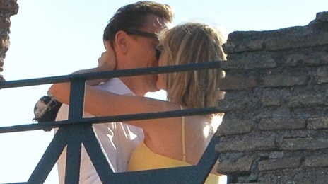 Taylor Swift va 'Loki' lai hon nhau dam duoi mac paparazzi hinh anh