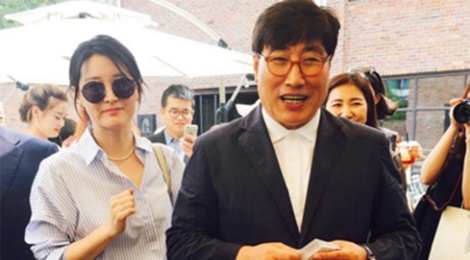 Cuoc song doi thuong gian di cua gia dinh Lee Young Ae hinh anh