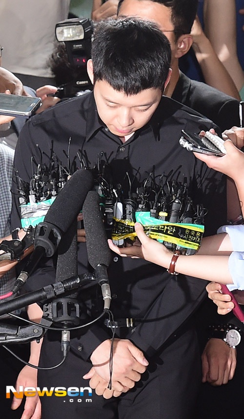 Park Yoochun bi cao buoc cuong hiep anh 4