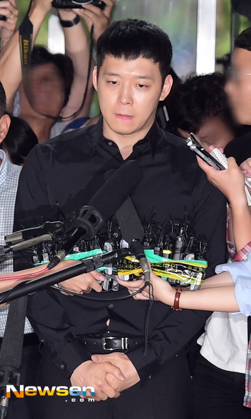 Park Yoochun bi cao buoc cuong hiep anh 1
