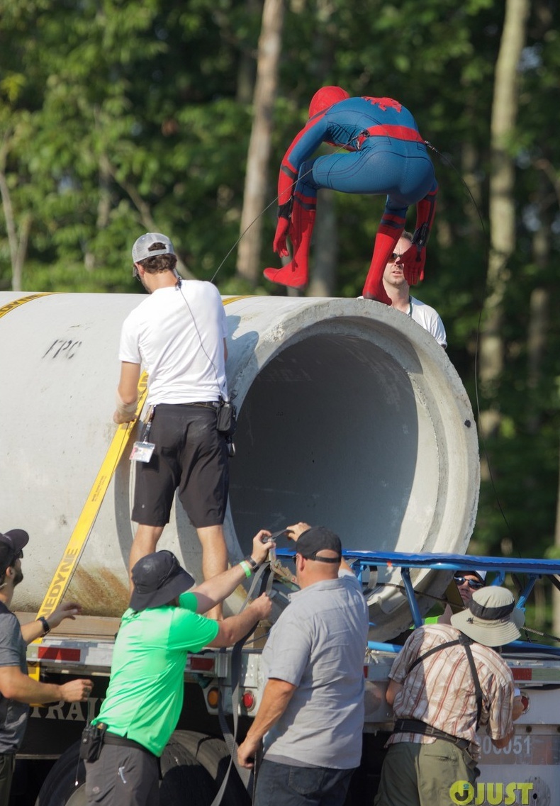 Hau truong Spider Man anh 4