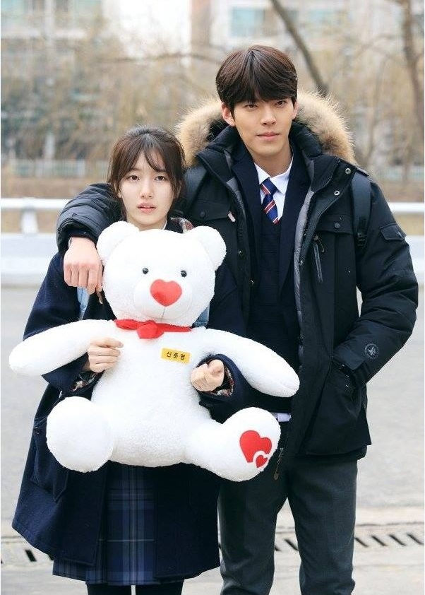 Suzy hat trong phim anh 1